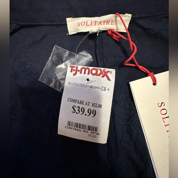 Two piece set.Never been worn. Tags on. Shorts and button down top. Large. - Picture 5 of 5